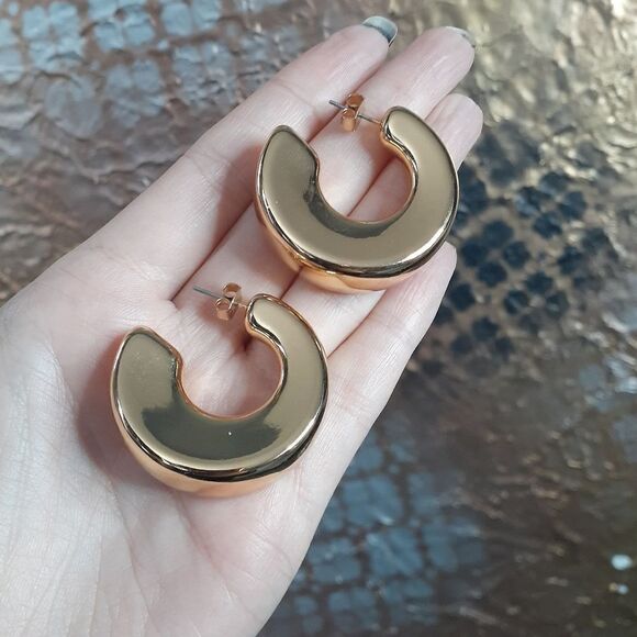 Zara Chunky Goldtone Hoop Earrings - Picture 4 of 16